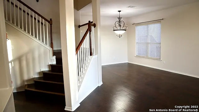 3 bed, 2.5 bath, 2714 sqft, $2,750 — Photo 3