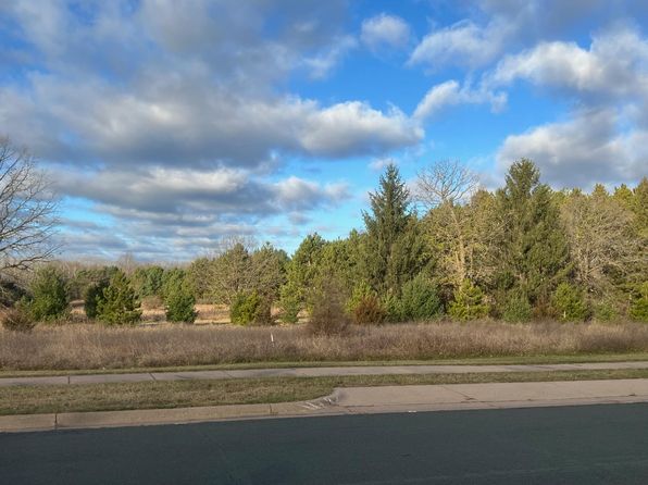 907/909 Gable St, Taylors Falls, MN 55084
