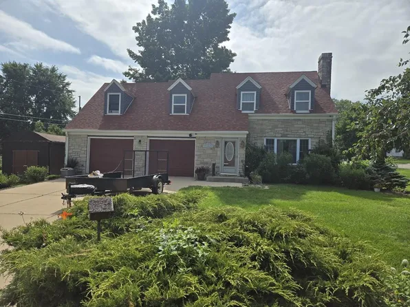 202 South Douglas STREET, Dodgeville, WI 53533