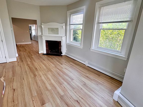 4th image of 523 Constitution Ave NE #3