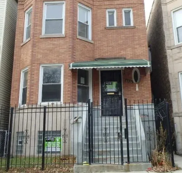 6556 S Rhodes Ave — Photo 1