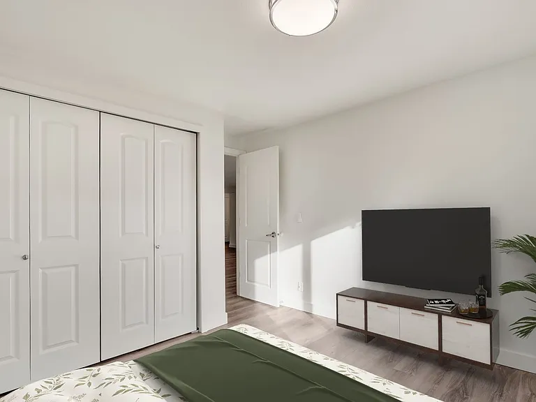 Maple Leaf Residences — Photo 36