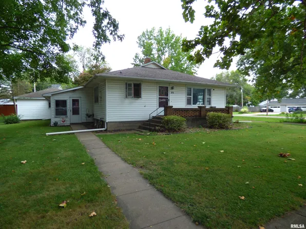 409 Congress St, Golden, IL 62339