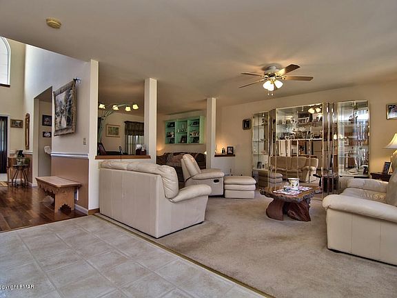 3rd image of 2034 Gorden Ridge Dr