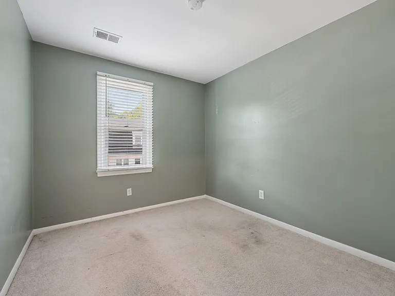 1615 Colonial Way #0 — Photo 27