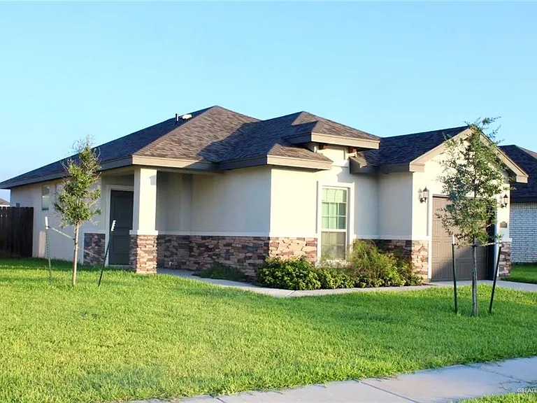 708 S Tecate Dr — Photo 2