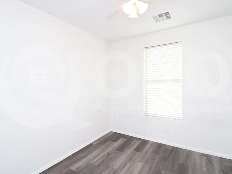 21066 E Munoz St — Photo 14