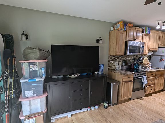 5th image of 651 W Pacific Ave #113