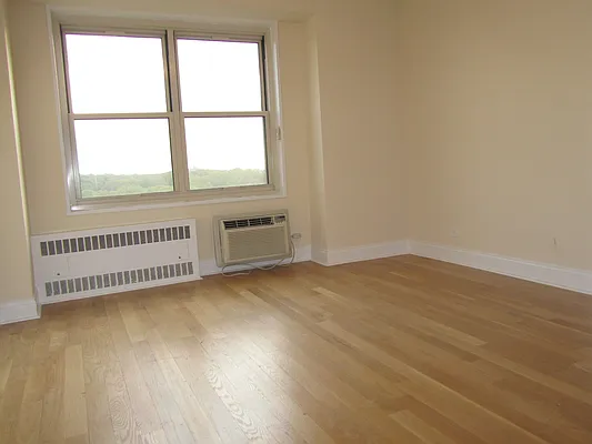 Rented by Beekman Street Realty | media 8