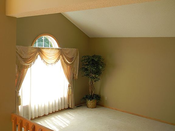 Living Room (Main Floor)