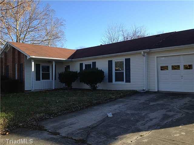 1st image of 903 Bilbro St