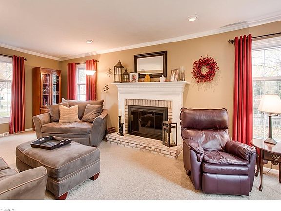 2nd image of 9260 Idlewood Dr