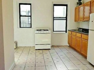 2168 35th St APT 5G, Astoria, NY 11105
