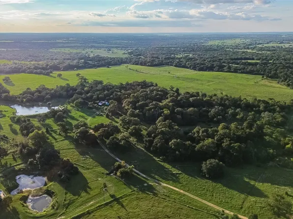 7160 County Road 132, Hallettsville, TX 77964