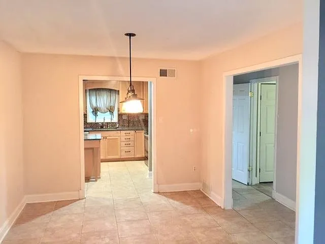 89 Ericson Rd — Photo 4