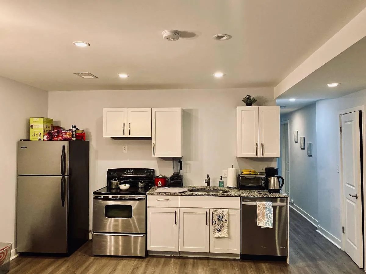 2 bed, 900 sqft, $2,800 — Photo 4