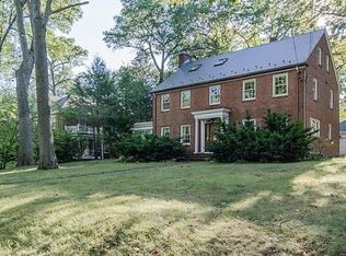 30 Gammons Rd, Newton, MA 02468