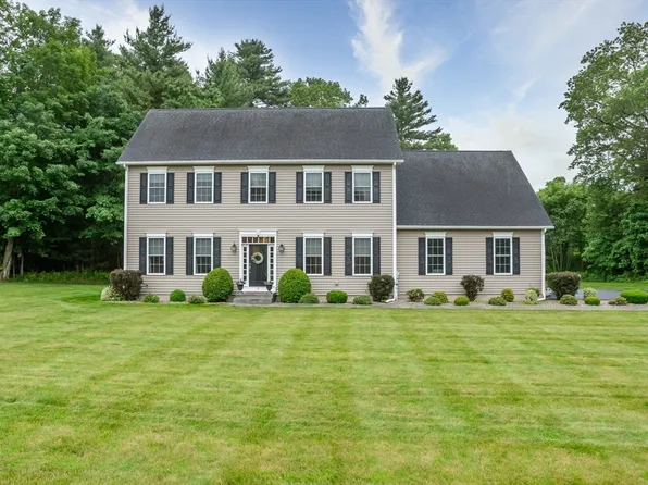 7 Red Gap Rd, Wilbraham, MA 01095