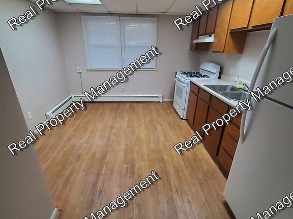 5th image of 10114 Erie Pl