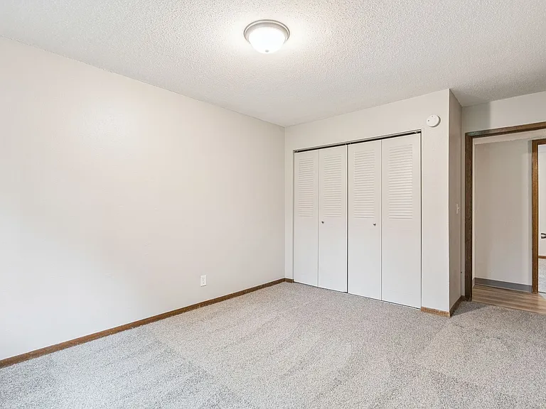 Lantern Square Apartments Spacious 1, 2 & 3 Bedrooms — Photo 47