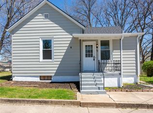 118 N 6th St, Ste Genevieve, MO 63670