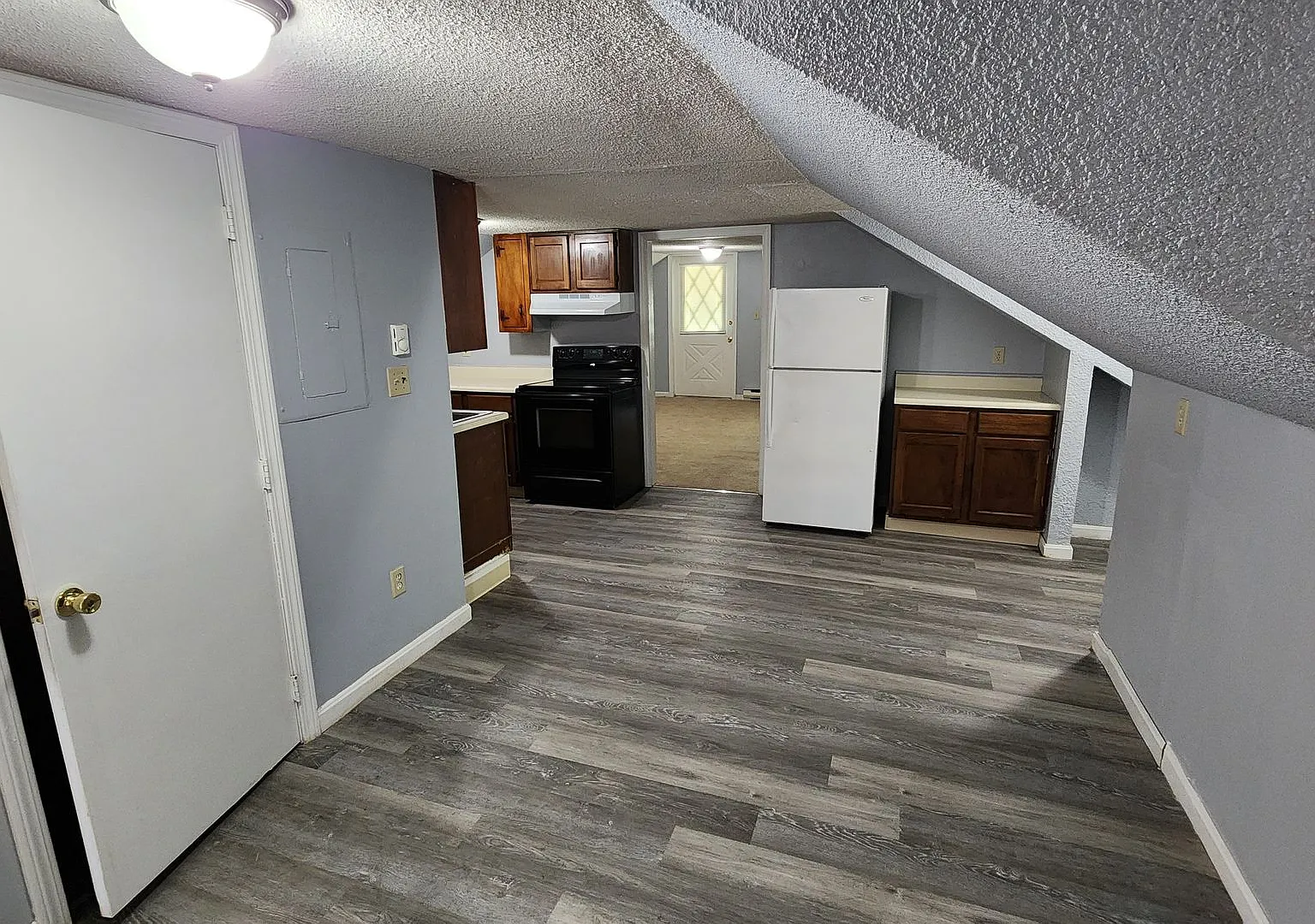 30-32 Summer St — Photo 2