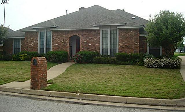 1st image of 3700 Ivywild Ct