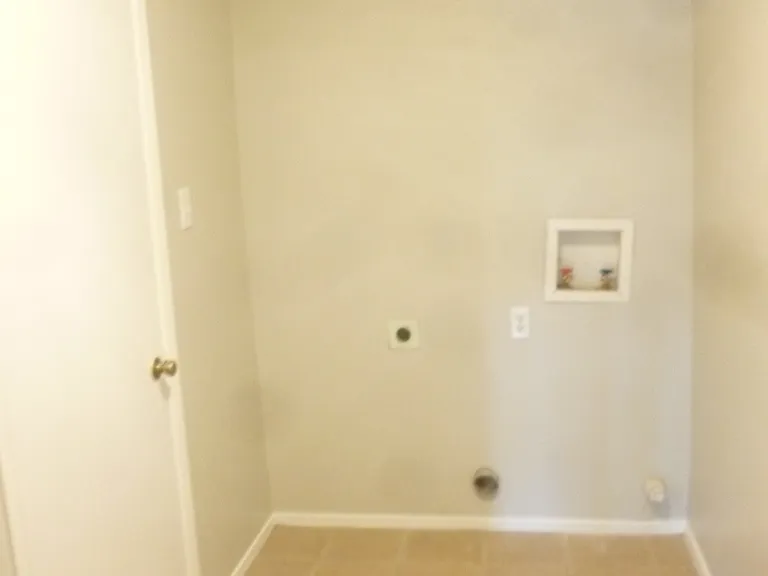 1917 Spies Springs Ct — Photo 17