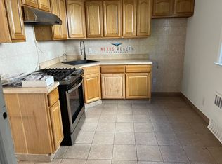 14-52 119th St #1F, College Pt, NY 11356