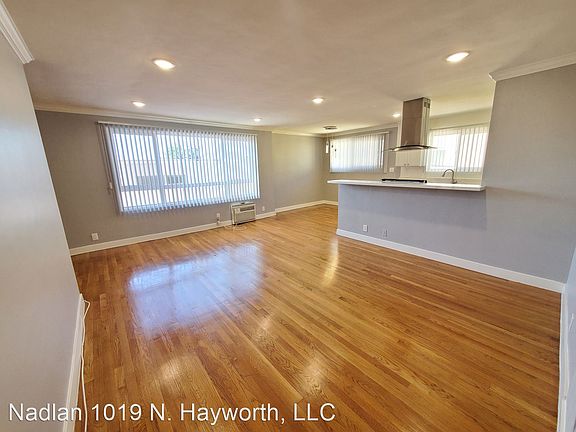 3rd image of 1019 N Hayworth Ave APT 10