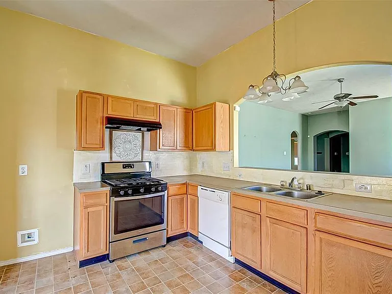 21206 Wortham Oaks Dr — Photo 7