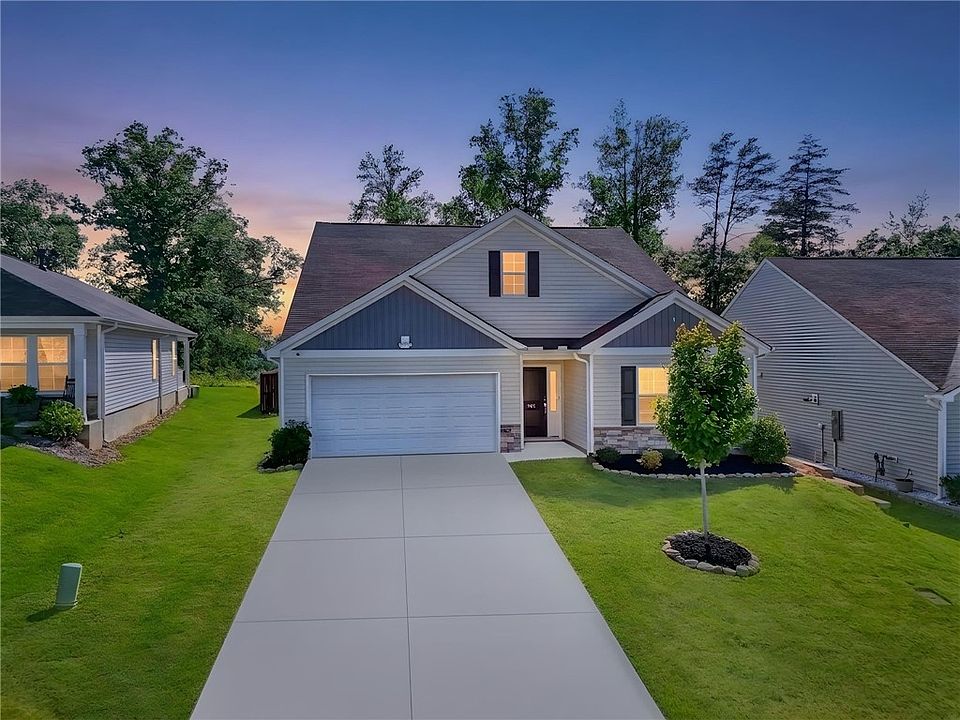 1st image of 404 Anna Gray Cir