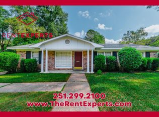 208 Vanderbilt Dr, Mobile, AL 36608