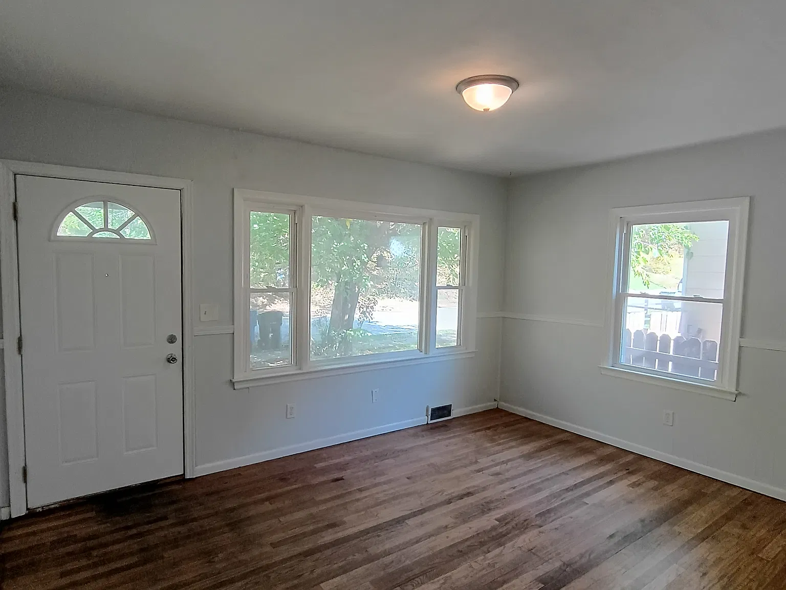 2 bed, 672 sqft, $1,000 — Photo 4