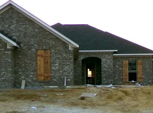 121 Madisonville Dr, Canton, MS 39046