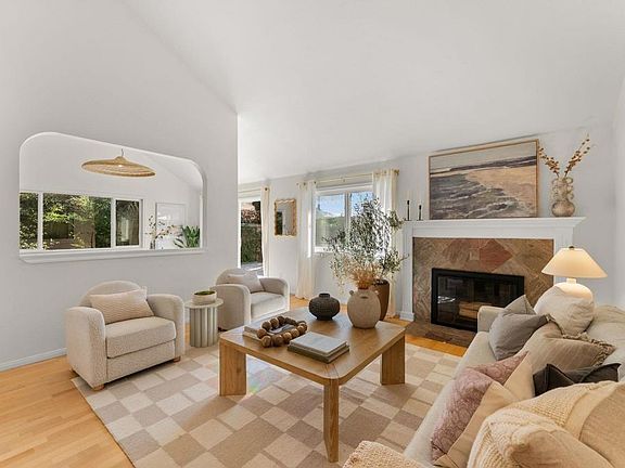 5th image of 1830 Eucalyptus Ave