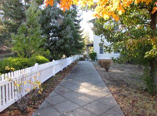 1100 Taraya Ter #B, Hercules, CA 94547