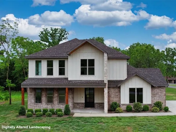 55 Magrath Dr, Bella Vista, AR 72715