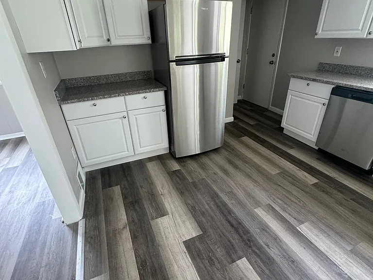 7643 Fitzsimmons St — Photo 3