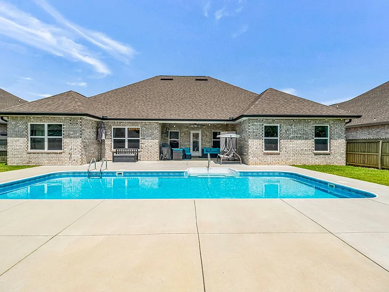 6076 Cherry Hill Cir — Photo 4