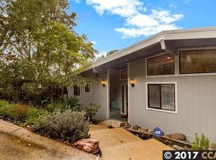 19 Charles Hill Rd, Orinda, CA 94563