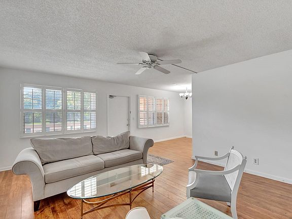 4th image of 267 Wellington J #267