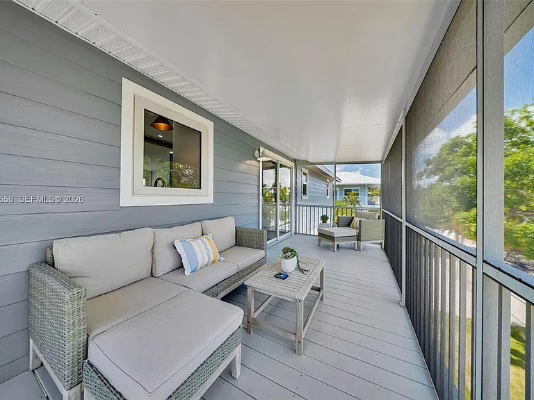 129 Nautilus Dr — Photo 31