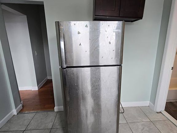5th image of 132 N Grove St #11A