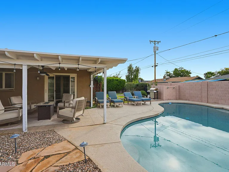 8307 E Clarendon Ave — Photo 27