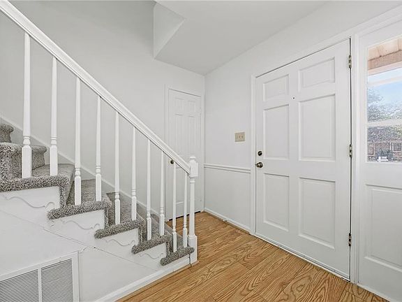 5th image of 5500 Macguffie St