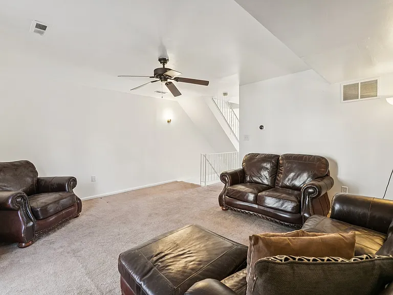 3379 Frederick St — Photo 7