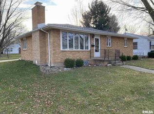 1808 Alva Dr, Pekin, IL 61554