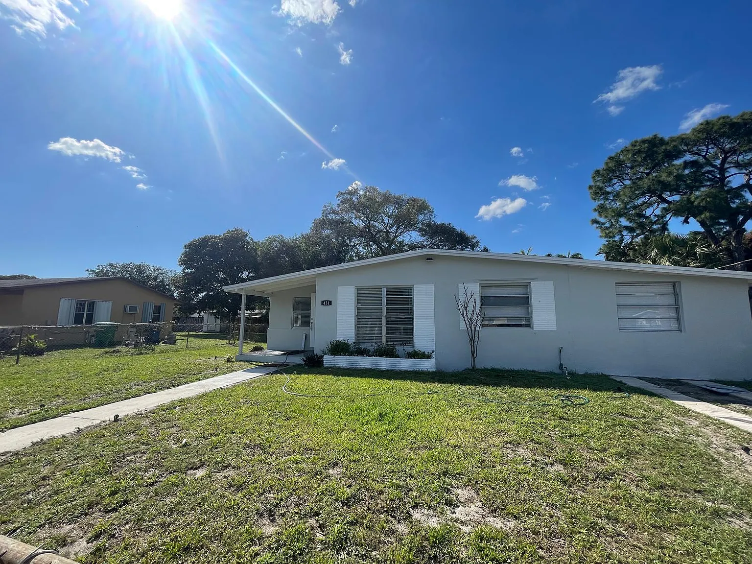 4 bed, 2.0 bath, 1114 sqft, $3,500 — Photo 2