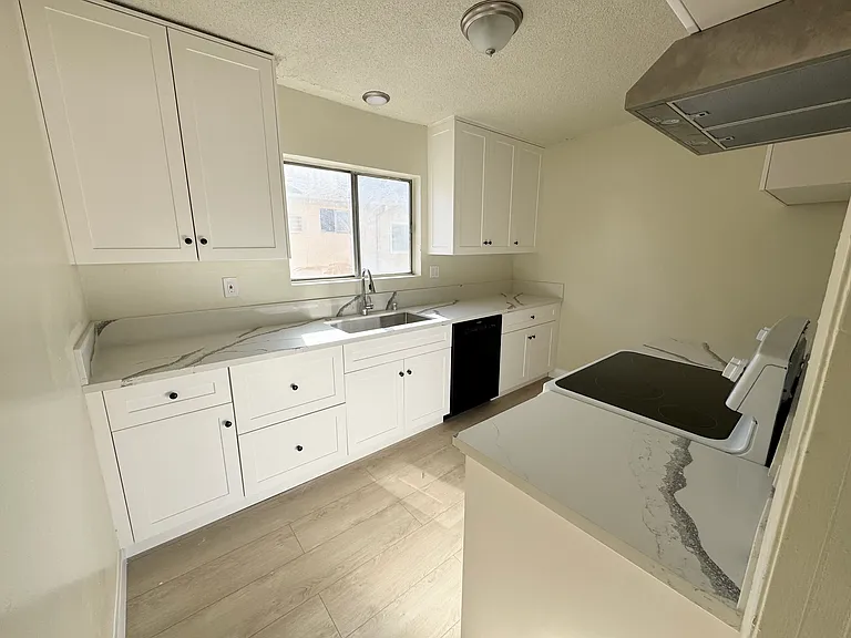 8335 Willis Ave — Photo 8